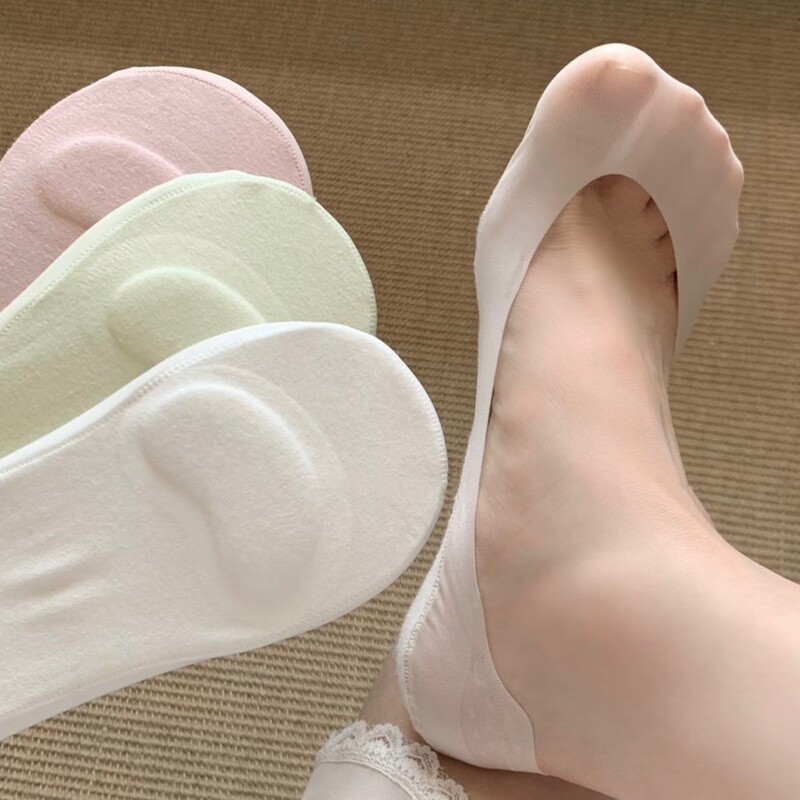 Ultra-Thin Invisible Ice Silk Liner Socks for Women with Cotton Bottom, Heart-Shaped Footbed, Anti-Wear Sponge Pad, and Silicone Heel Grip Ultra-Thin Invisible Ice Silk Liner Socks for Women with Cotton Bottom, Heart-Shaped Footbed, Anti-Wear Sponge Pad, and Silicone Heel Grip