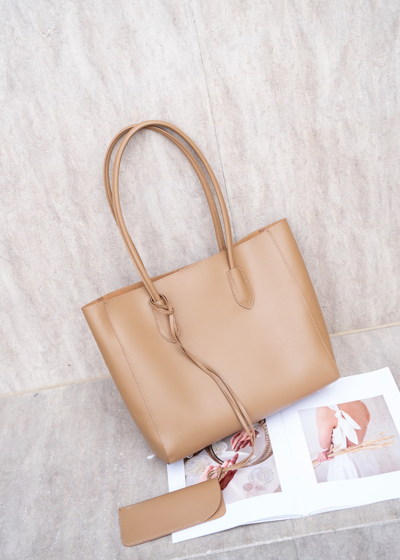 Bolsa de gran capacidad de textura de alta calidad para mujer 2025 nuevo otoño e invierno retro bolso de hombro para mujer