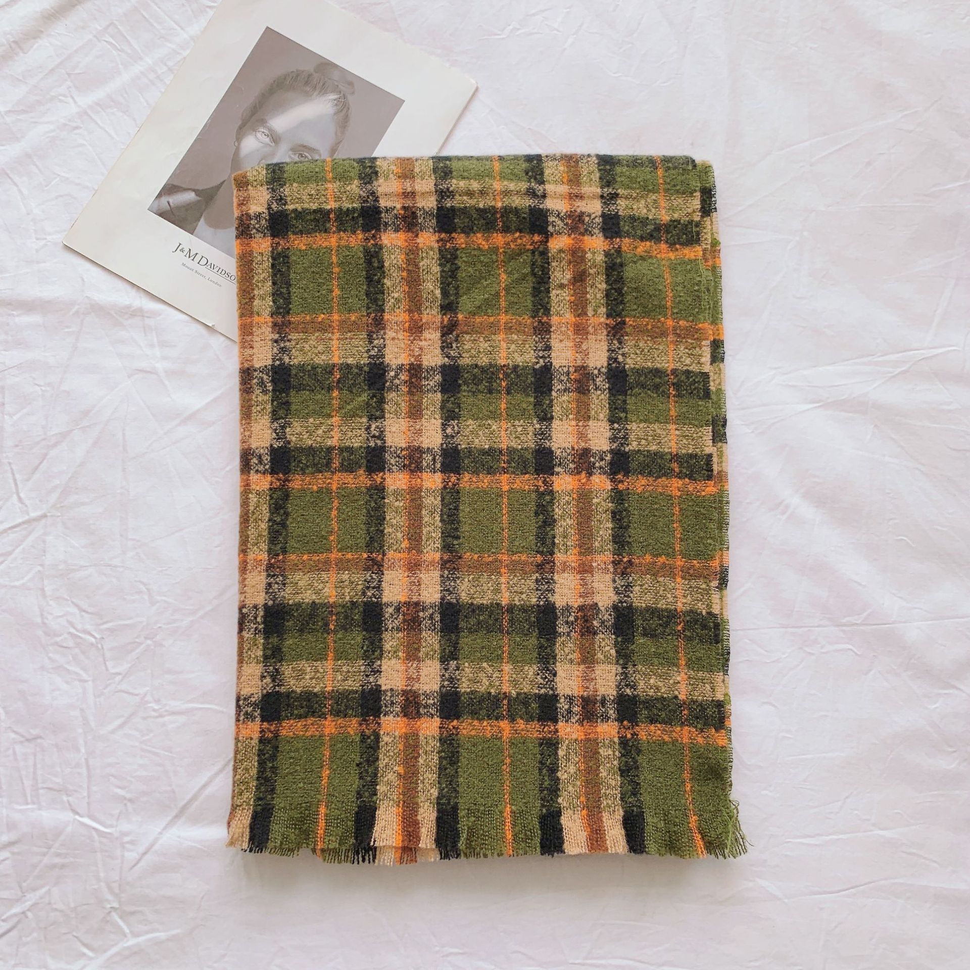 Moda europea y americana otoño e invierno cálido chal de Cachemira borla engrosada bufanda decorativa clásica a cuadros impresa bufanda larga