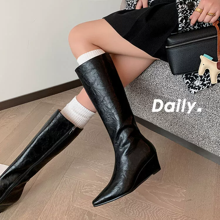 Зимние женские сапоги 2024 года, с квадратным носком и длинной танкеткой, из коровьей кожи, в стиле рыцарских сапог, черные, коричневые, 11-10
