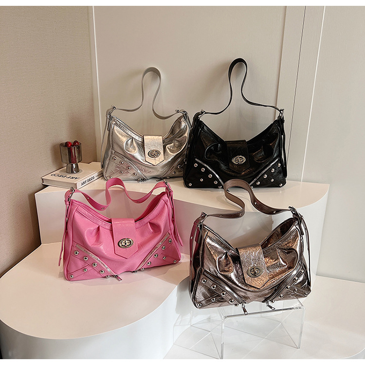 Women's Bags Motorcycle Style Underarm Bag Retro High End Women's Bag New Fashion Large Capacity Rivet Tote Bag_voghion.com