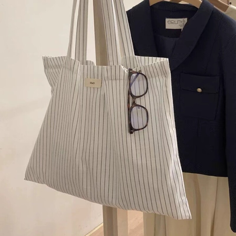 Korean Style Niche High-end Stitching Canvas Bag Shoulder Bag Shopping Bag Vertical Stripe Summer Fashion Large Capacity Bag 1 Korean Style Niche High-end Stitching Canvas Bag Shoulder Bag Shopping Bag Vertical Stripe Summer Fashion Large Capacity Bag 1
