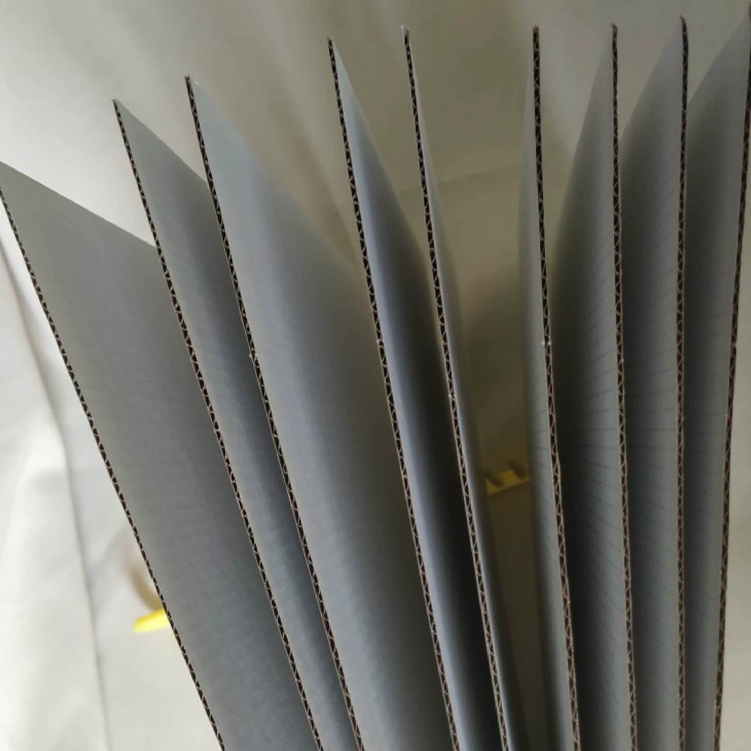 W9W двухсторонний белый корова армирующий сердечник гофрированный картон яма Белый 9 Белый