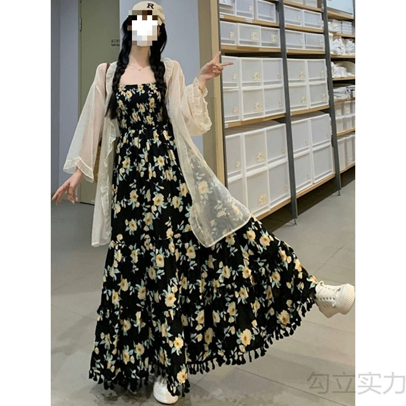 大码法式印花吊带连衣裙女夏季梨形身材碎花裙胖MM遮肚子显瘦裙子