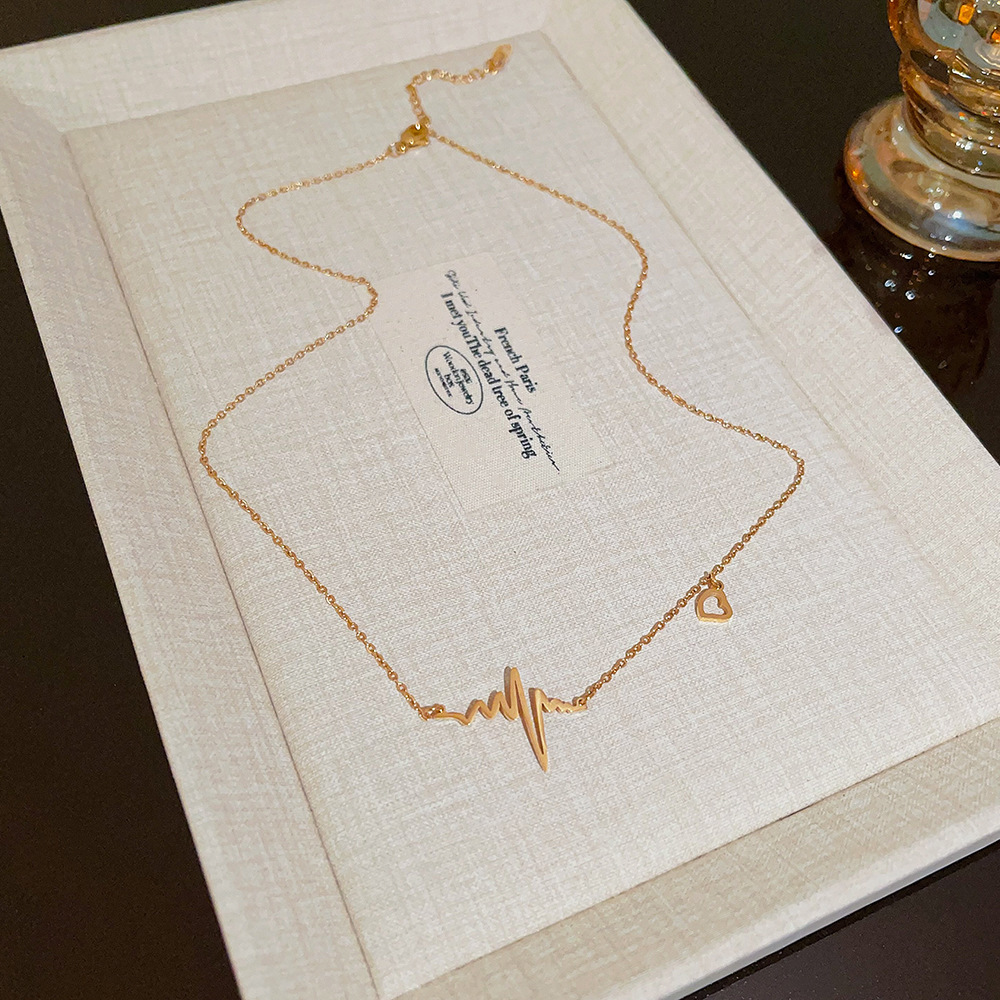 通体钛钢心电图爱心项链女不掉色时尚轻奢百搭锁骨链真空电镀饰品