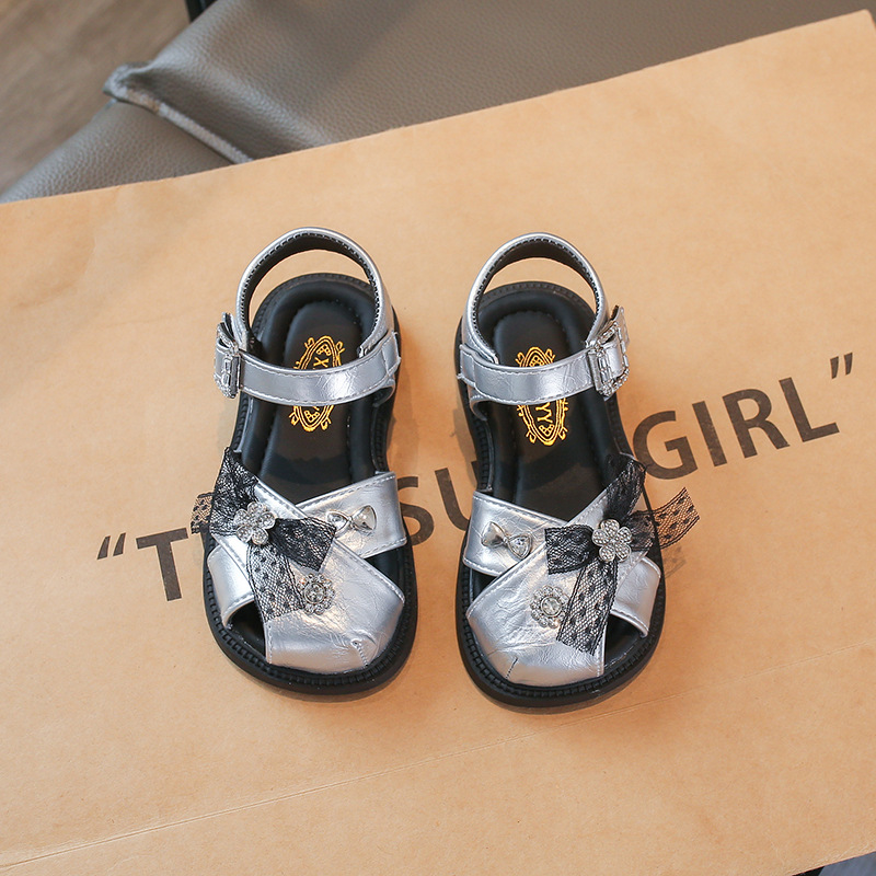 Sandálias princesa de niñas verano 2026 nuevas niñas zapatos de playa antipatadas zapatos de arco para niños zapatos individuales image 5