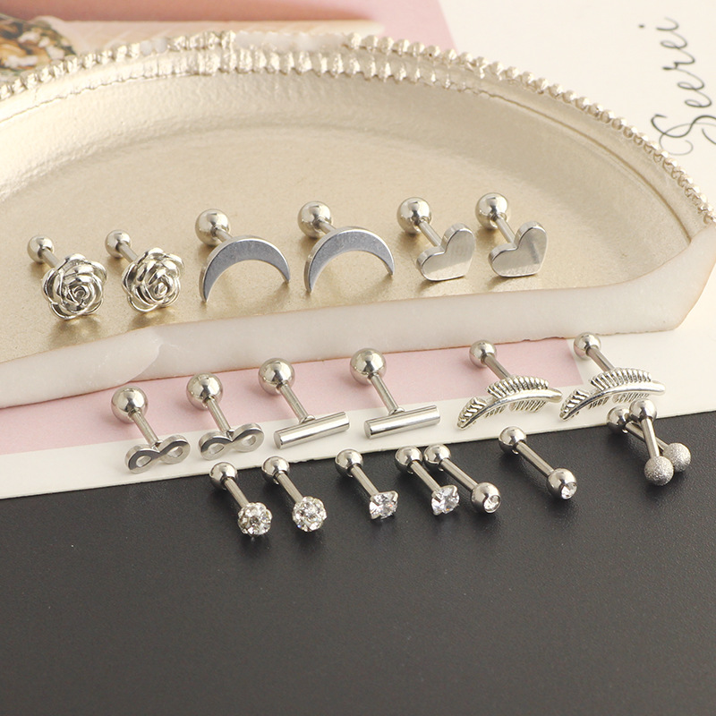 Labret piercing jewelry detail image