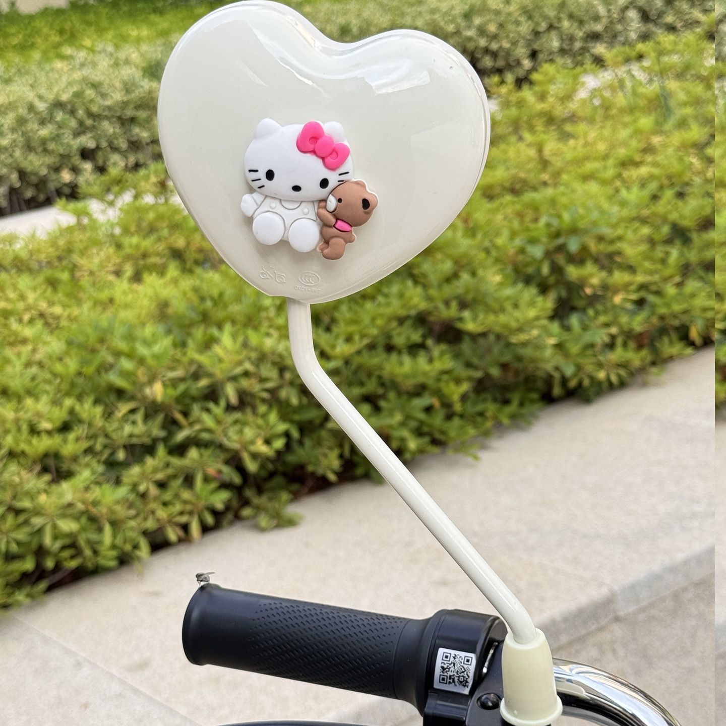 Electric Vehicle | Aima Other Electric Vehicle Accessories - beige-kt-bear-heart-shaped-hd-rearview-mirror-pair