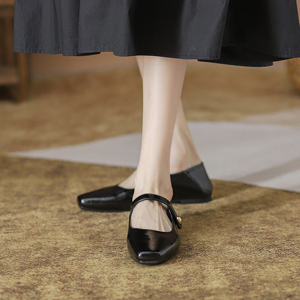 Fashionable romantic and delicate retro Mary Jane shoes square toe…