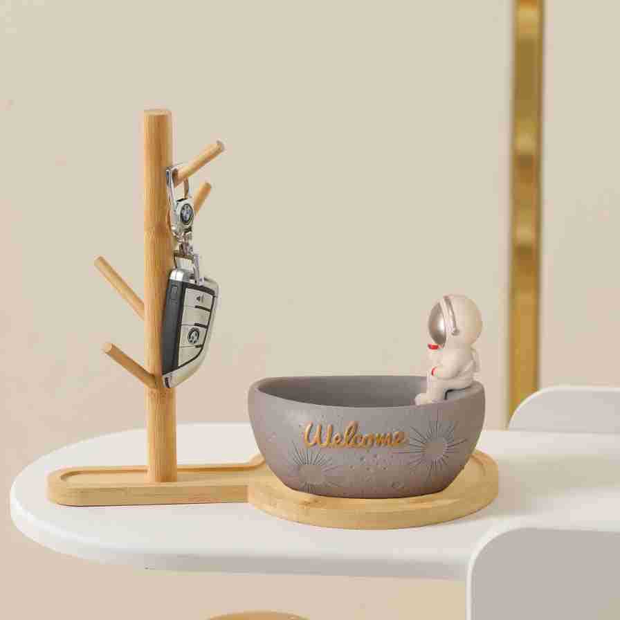 Light gray+wooden frame