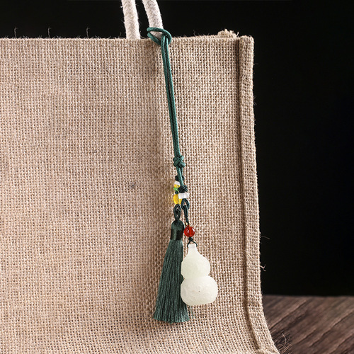Chinese style wind chime creative keychain for women, night light gourd-shaped sachet, for men, phone chain, car ornament