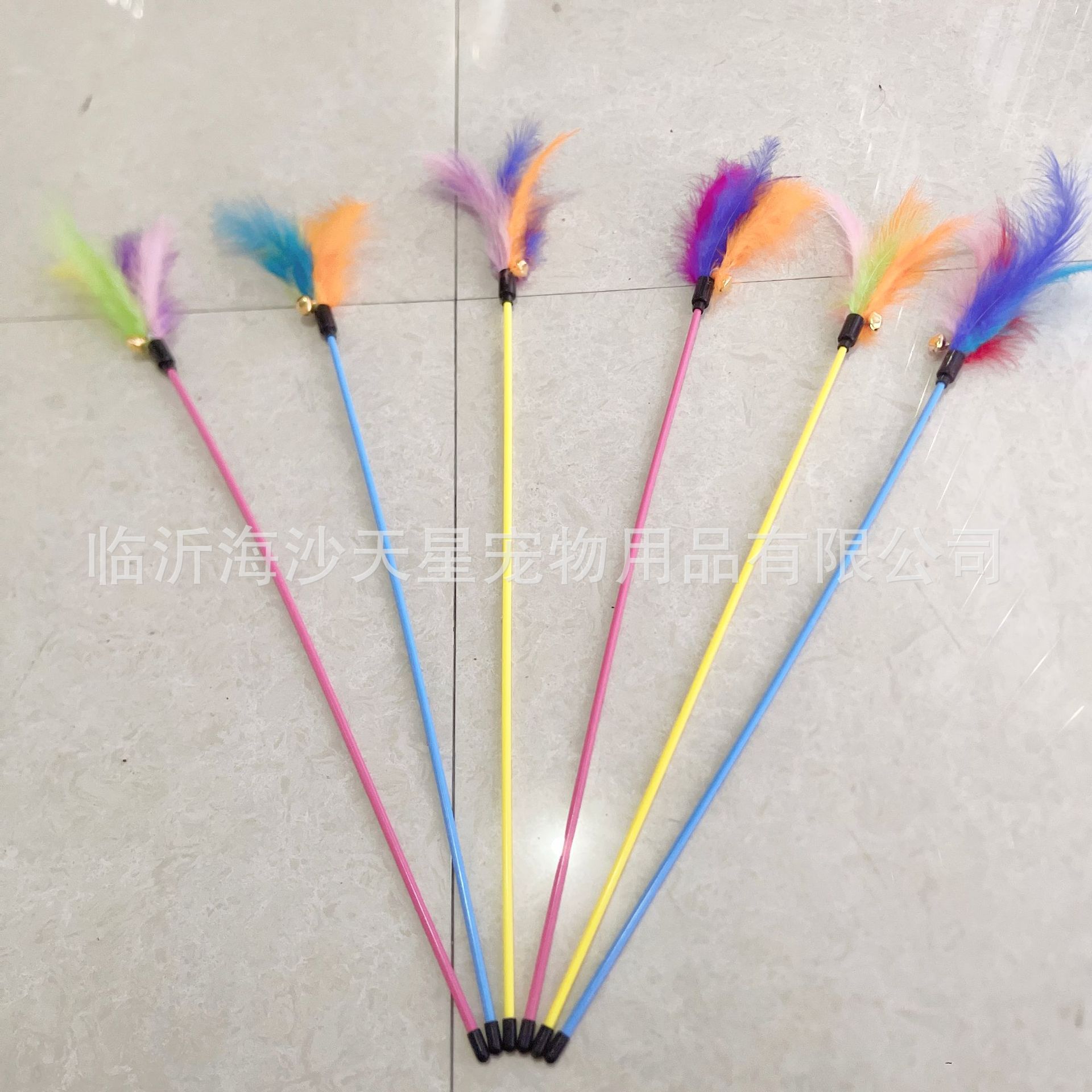 50起批包邮有包装50-60cm羽毛猫咪玩具铃铛羽毛逗猫棒自嗨响声