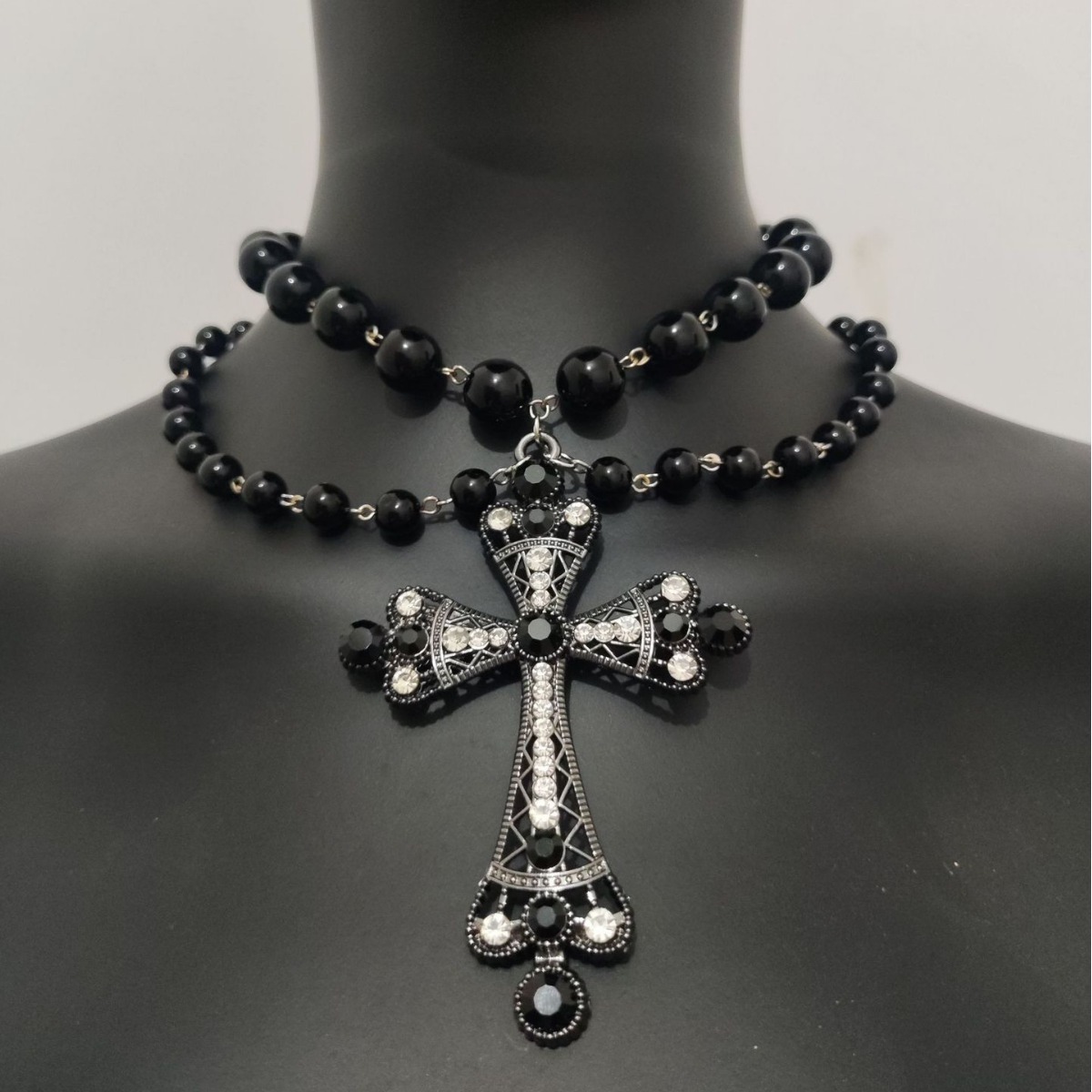 Collier avec pendentif en forme de croix et de perles pour Halloween, style punk hip-hop, personnalité sombre_voghion.com