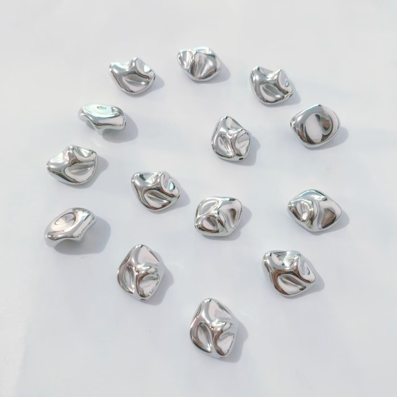 Plástico ABS chapado CCB piedra irregular separada por perlas dispersas DIY accesorios de collar de pulsera de perlas hechas a mano