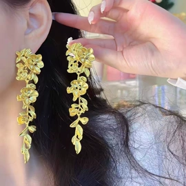 耳环;项链;耳钉