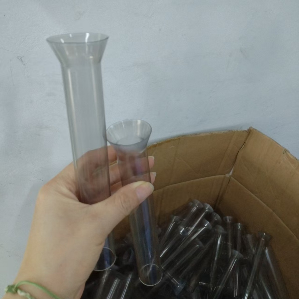 Tubo de embalaje de proceso PC / PVC transparente, tubo de embalaje de cosméticos, tubo de embalaje de incienso, tubo de embalaje sellado, paquete de alta transparencia