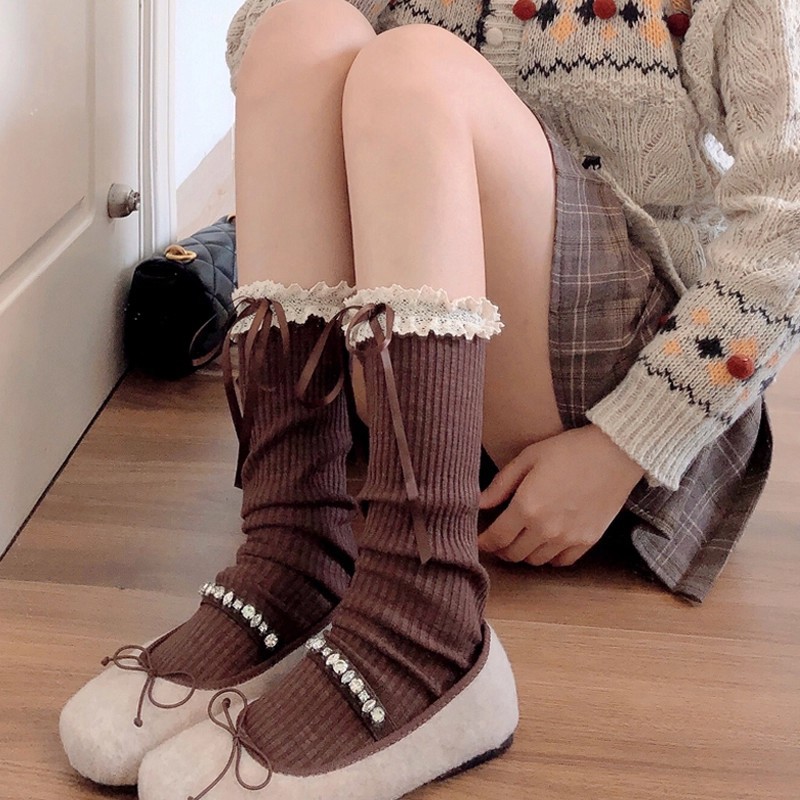 Calcetines de pantorrilla de encaje blanco para mujeres otoño y invierno gruesas calcetines de pila gris mediana calcetines de arco marrón