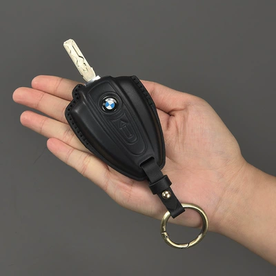 Bmw R18 Retro Motorcycle — Car key bag
