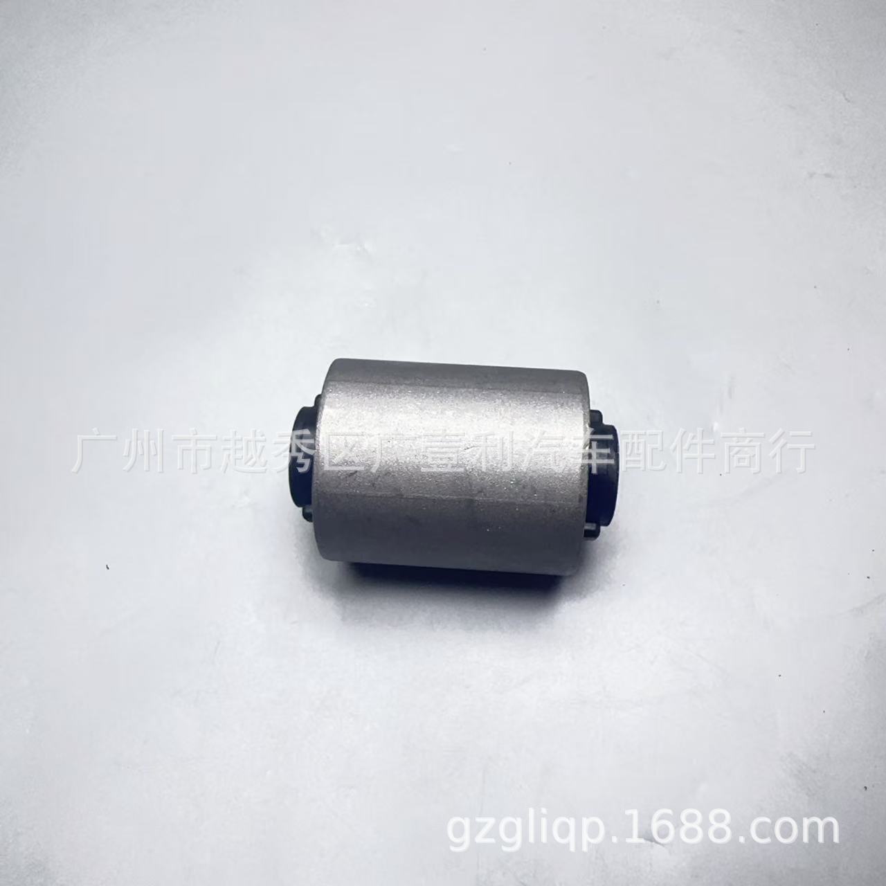 Applicable to 48702-0K090 48702-0K030 Revo Tgn51 Gun156 Rear Pull Rod Rubber Sleeve