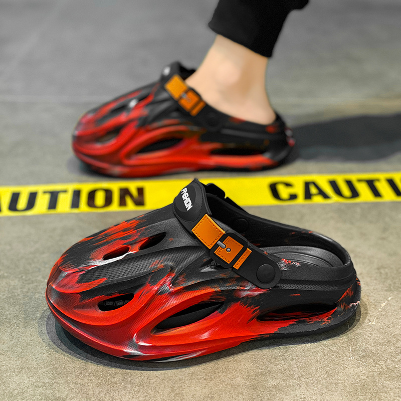 Verano nuevos zapatos de camuflaje con agujeros de coco EVA zapatos de playa casuales antideslizantes zapatos de hombre de doble uso con cabeza hueca