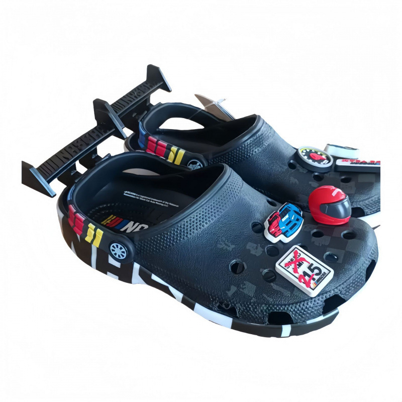 Kajia's New Racing-Themed Clogs for Men and Women, Outdoor Non-Slip Beach Shoes, Classic Flashing Lights, Wholesale from the Manufacturer