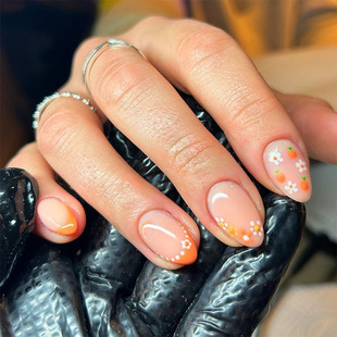 �羳���N���������NƬ��ɫ��ʽ�������ӈD����ָ��Ƭ�W��������Ƭ