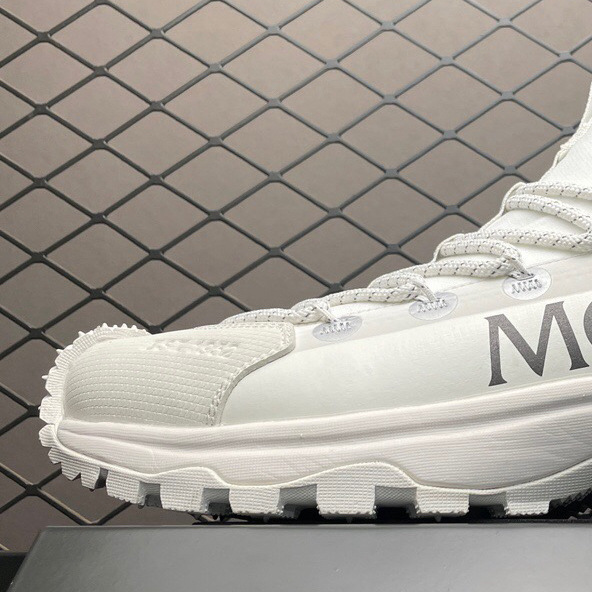 Wholesale branded sports shoes Оптовая продажа фирменной спортивной обуви, горная и туристическая обувь Trailgrip, в оригинальной большой коробке.