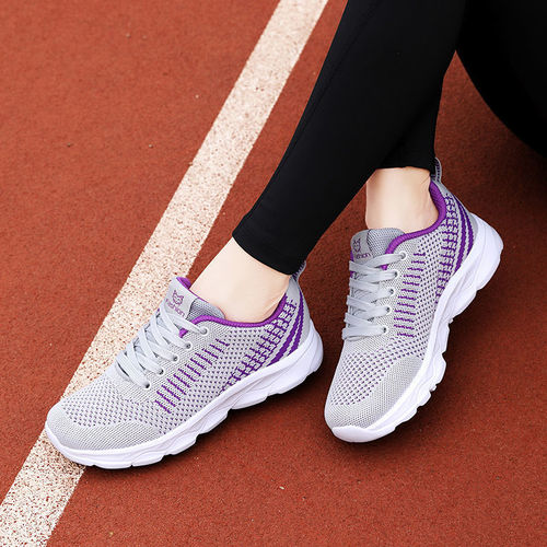 Black Sport Shoes for Women, Mesh Surface for Breathability, 2025 New Model Flat Running Shoes, Lightweight Mother's Shoes, All Black Work Shoes