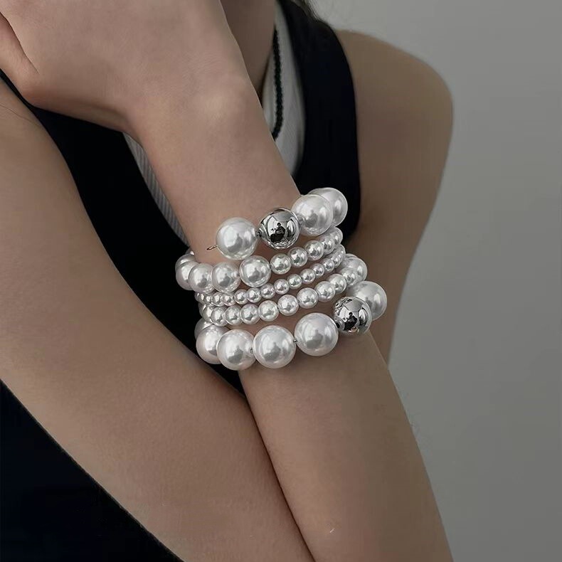 Light Luxury French Retro Pearl Multi-layer Wrap Beaded Bracelet Fashion Niche Design Elegant Bracelet Accessories