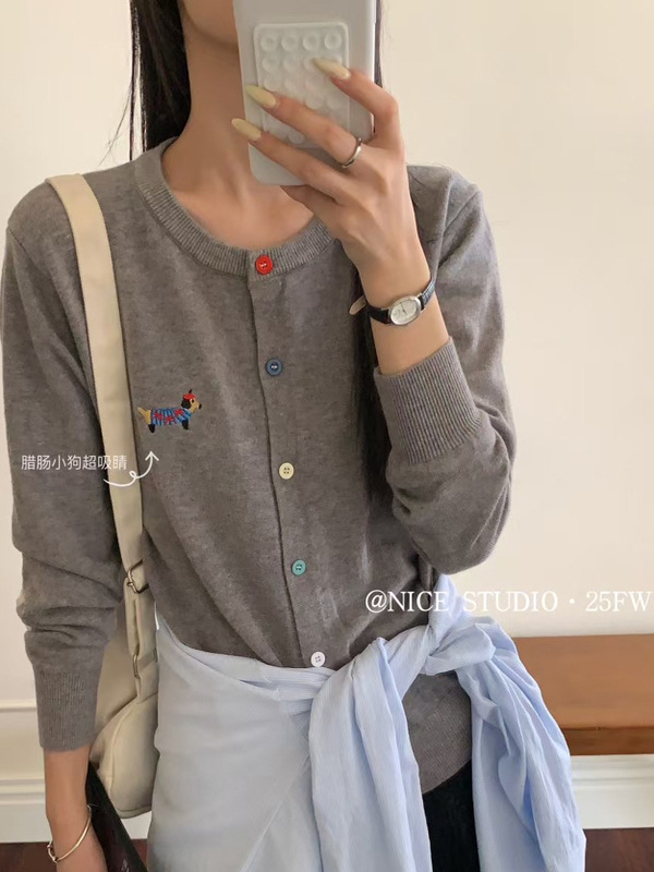 韩版温柔风长袖圆领针织开衫女早秋新款毛衣狗彩扣上衣外套长袖|undefined