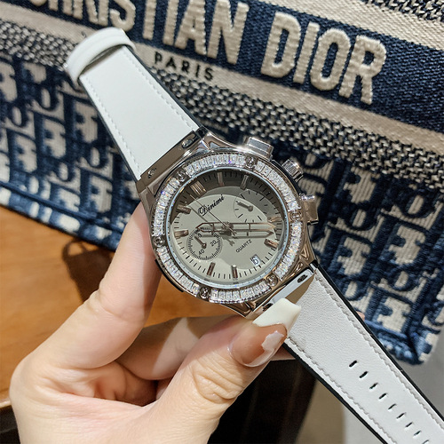 Timini  new casual fashion five-pin disc real silicone band watch temperament water diamond English watch for women