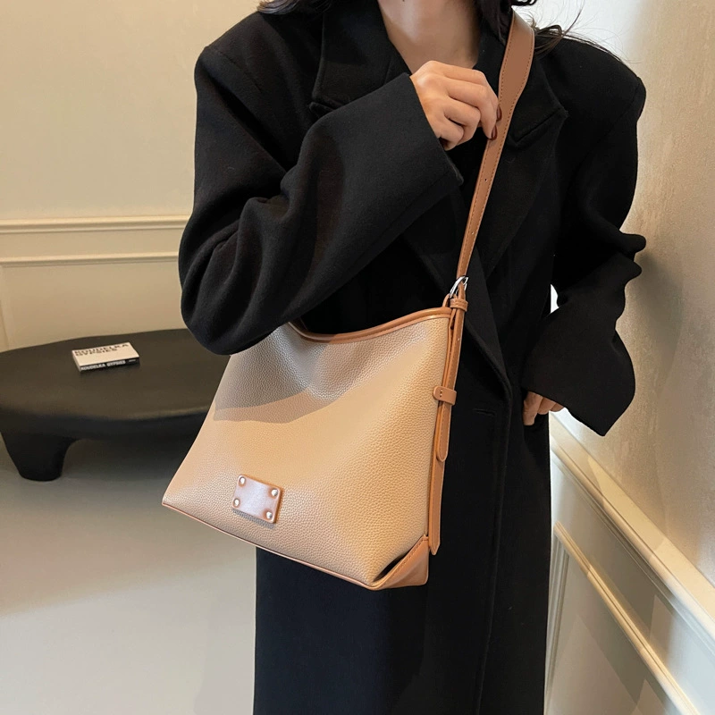 Capacious fashionable one-shoulder bag, high-quality style