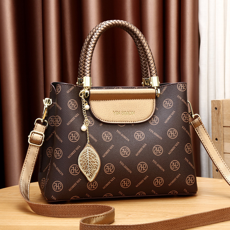 Manufacturer Women's Bags 2026 New Fashion Stylish Shoulder Crossbody Bag Large Capacity Handbag Trendy Women's Bag Wholesale