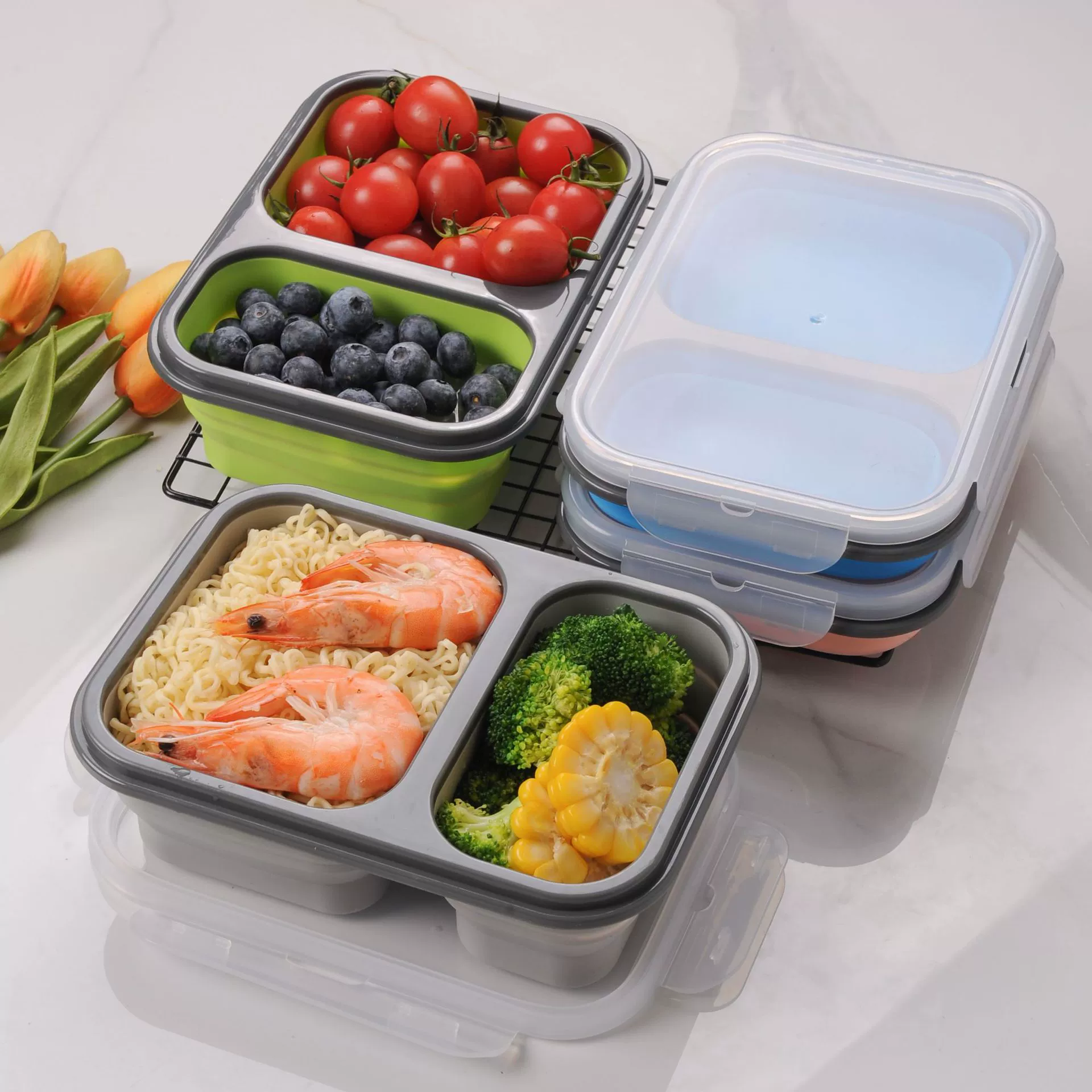 Foldable silicone children's handheld lunch box for students