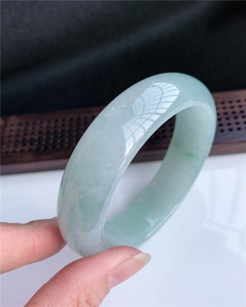 Vòng tay ngọc bích tự nhiên băng đơn sắc phiên bản rộng, dáng tròn mảnh, cao cấp chi tiết 8