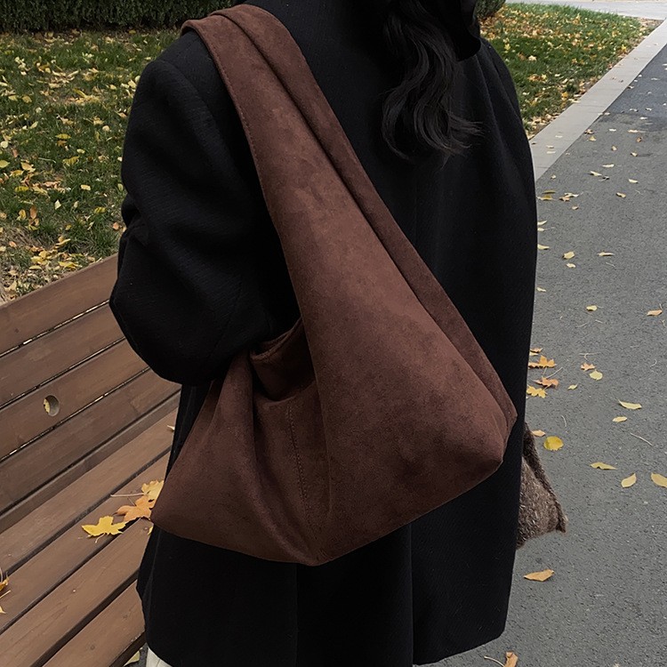Women's Suede Tote Bag 2024 New Autumn/Winter Large Capacity Frosted Leather Shoulder Bag High-End Texture Commuter Bag - Thumbnail 2