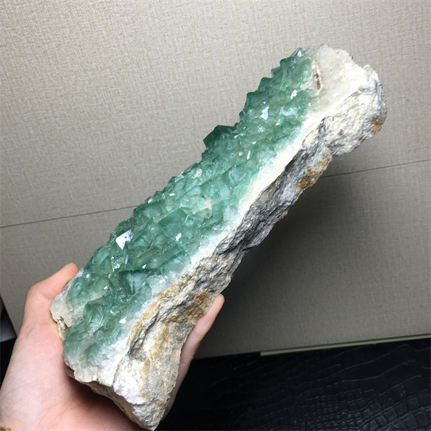 Madagascar Natural Sunlight Green Fluorite Raw Stone Specimen Color Change Green Mineral Crystal 51 sup