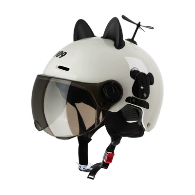 Lightweight Helmets for All Seasons, Car helmet