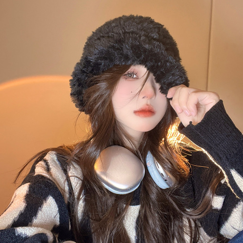 Pure Color Fleece Knitted Hat for Girls, New Style for Autumn and Winter, Large Circumference to Make Face Look Smaller, Warm and Ear-Protecting Knitted Hat