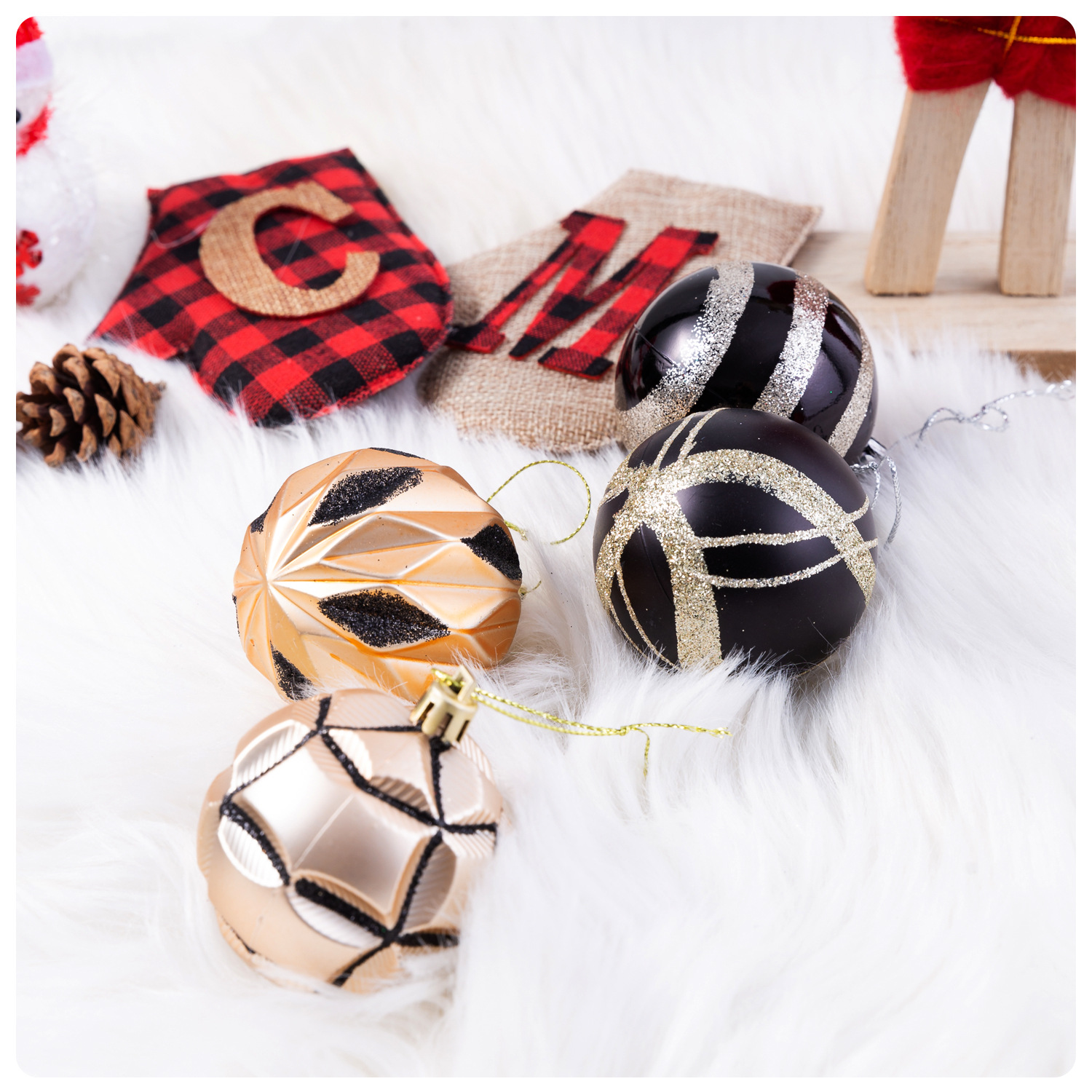 christmas ornaments for tree.j