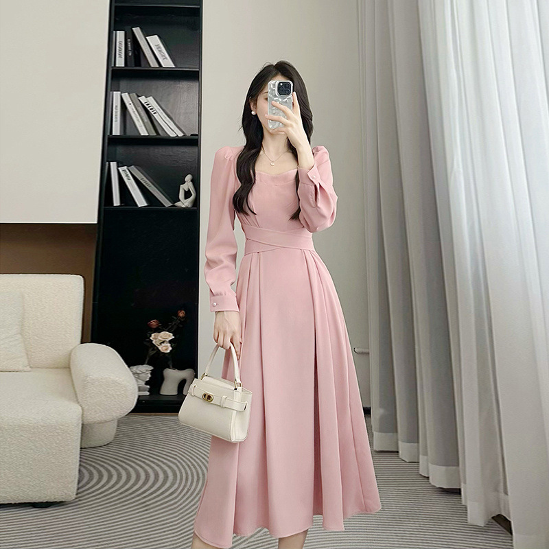 White Spring Long-sleeved Square Neck dress Women's High-end Exquisite Formal Elegant Belly Covering Mid-length Dress