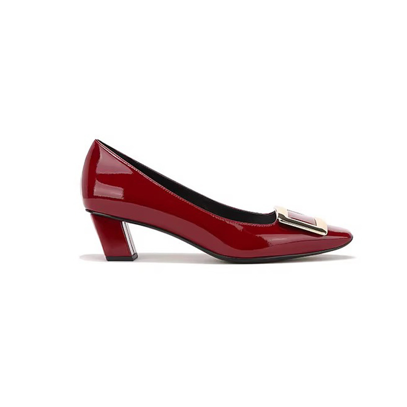 2025, primavera nuevo estilo retrógrado francés, cabeza cuadrada de talón grueso, zapatos de talón alto para mujeres