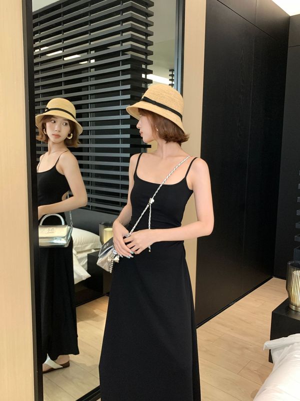 夏日百搭氛围感后背拧结设计褶皱收腰显瘦可拆卸杯吊带连衣裙|undefined