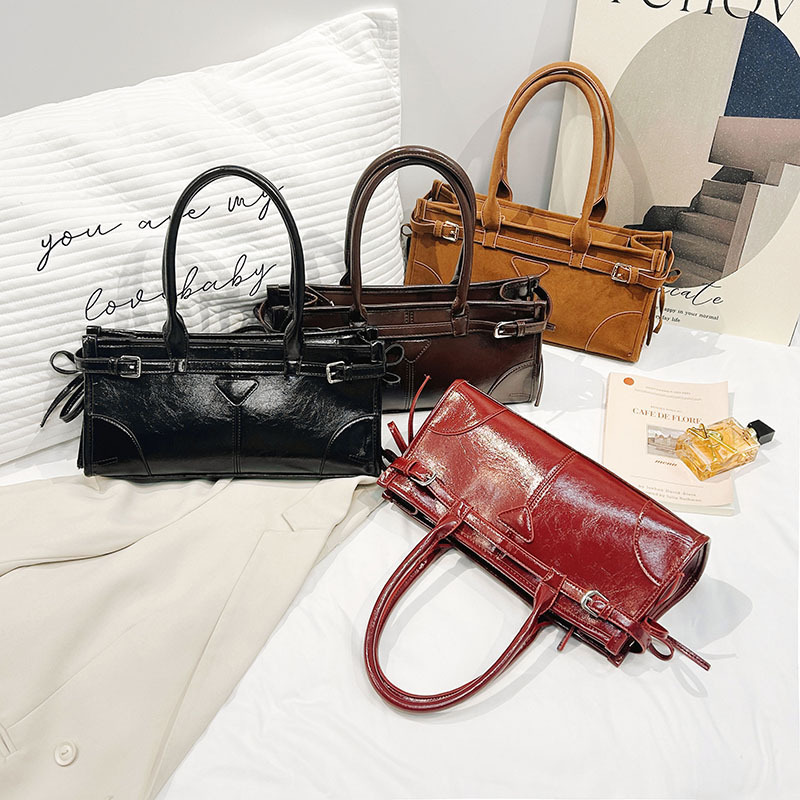 2026 New Model with Niche Design, Fashionable, Casual, Convenient for Commuting, Versatile, Large Capacity, Handbag, Shoulder Bag, Crossbody Bag