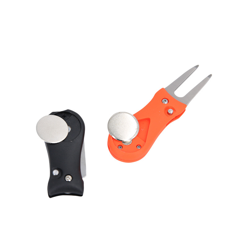 Transfronteriza Golf Tenedor Verde Alta Bola de succión magnética verde Fairway reparación tenedor plegable herramienta Caddy suministros al por mayor