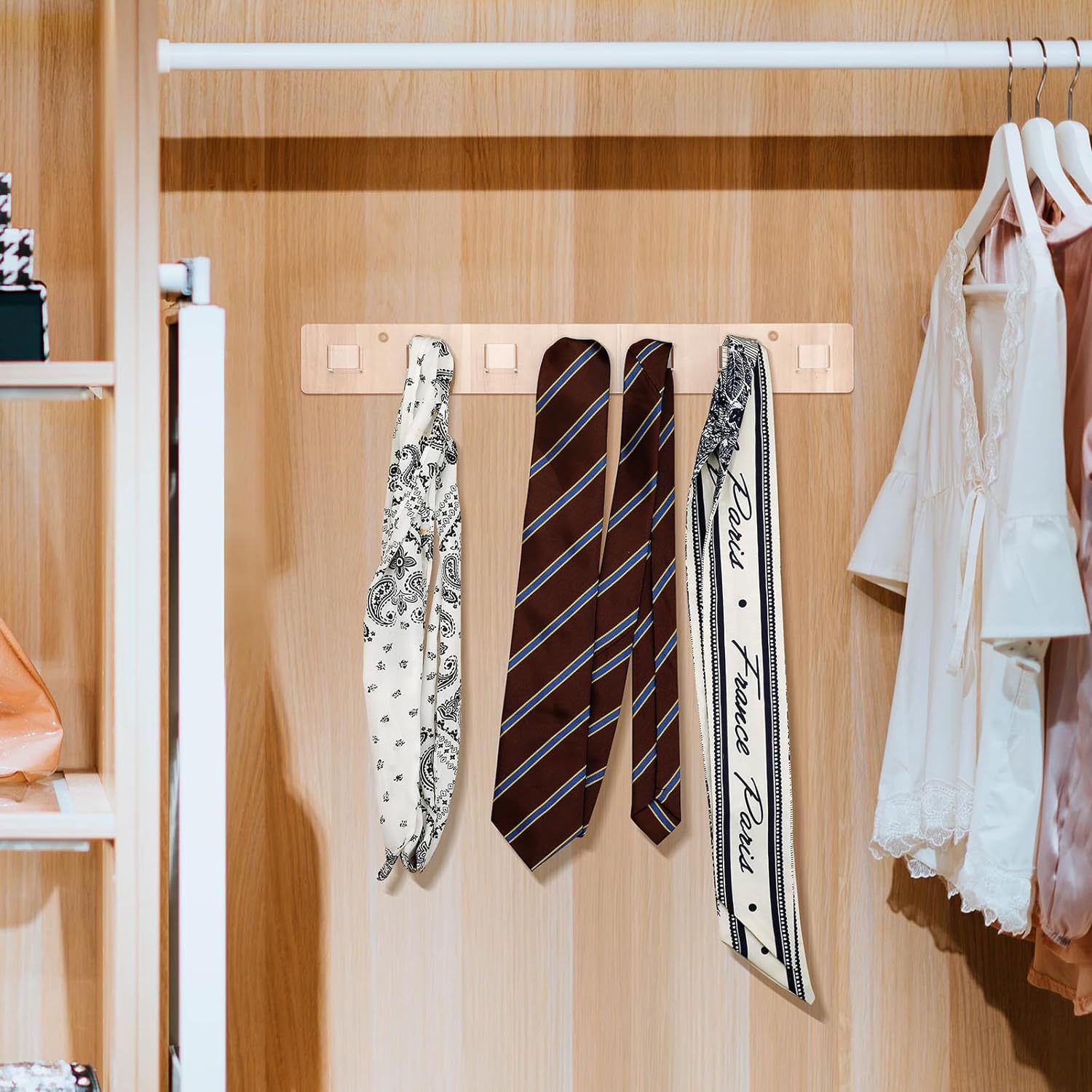 2件装透明亚克力太阳镜收纳包壁挂眼镜架用于办公室和家居装饰