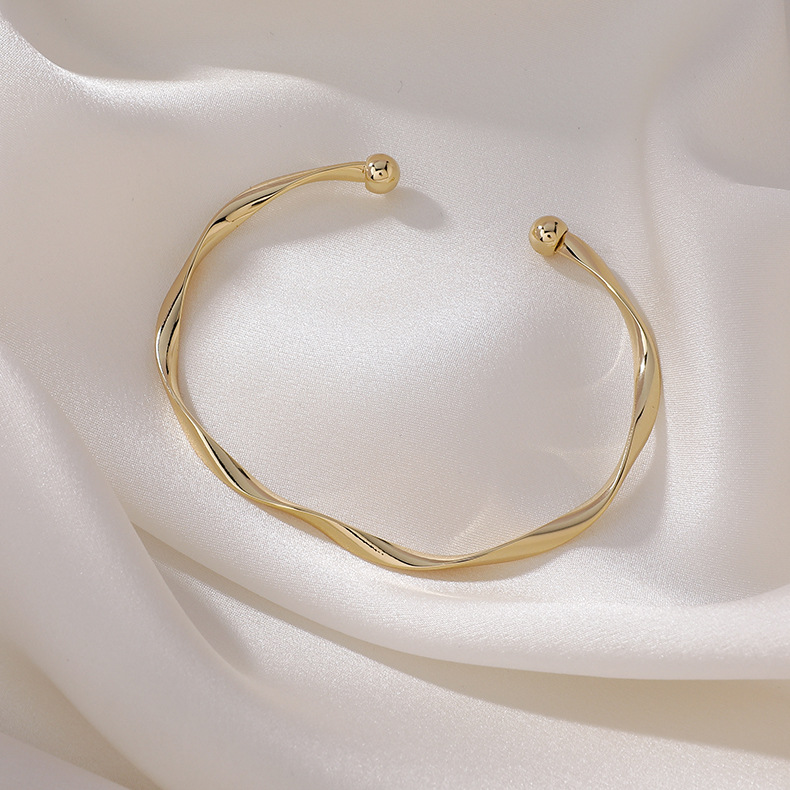 Simple Wave Pattern Plain Circle Open Bracelet display picture 6