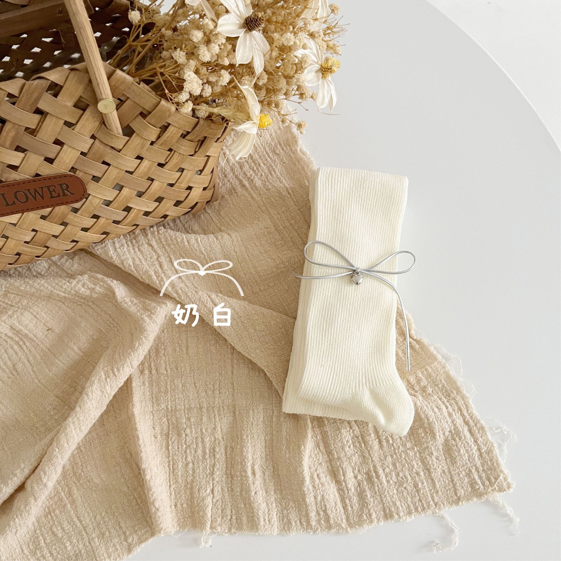 Milk white-moonlight shining