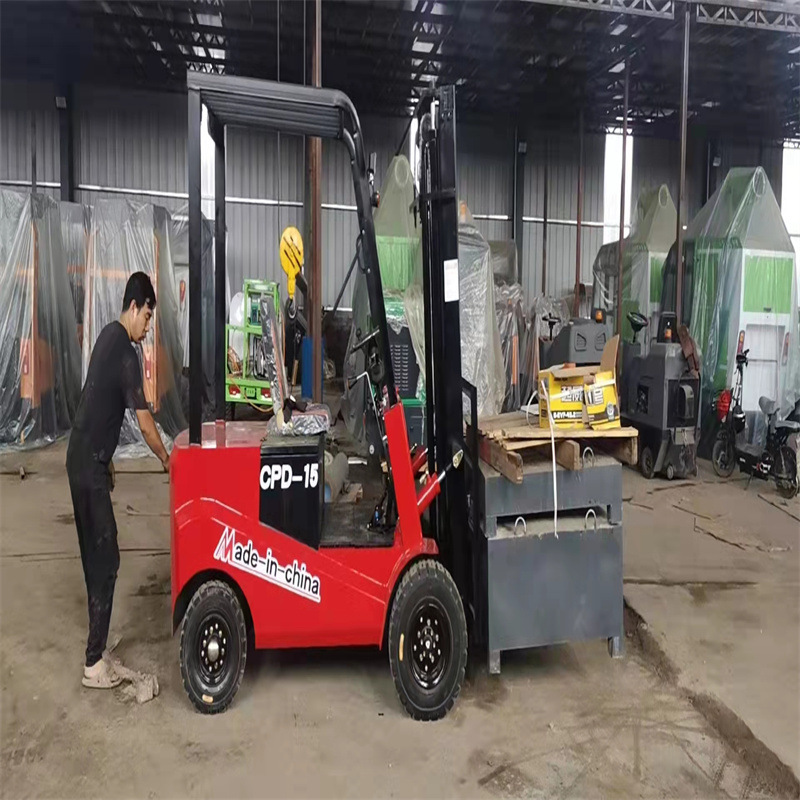 新能源四轮座驾式电动叉车 2吨四轮座驾式3吨搬运车 电动堆高车