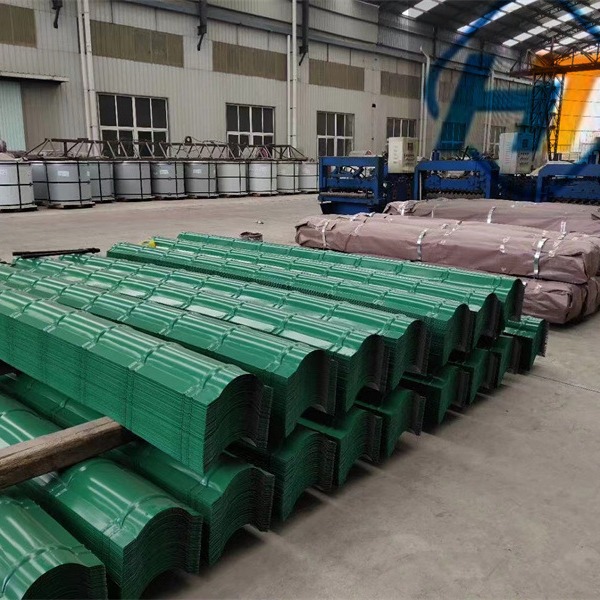 天津供应彩钢琉璃瓦竹节脊瓦各种异性件波浪瓦彩钢瓦